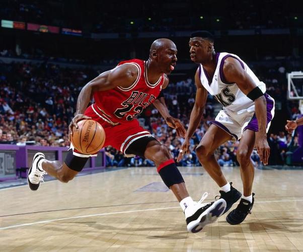 她在更大的 她在更大的